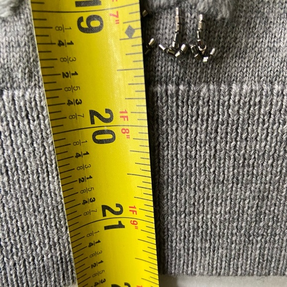 Brooks Bros. Gray Fleece grandma core extra fine merino wool sweater  SZ  S - Picture 8 of 8